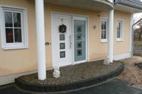 Mediterranes 4-Giebel- Haus bei Damme, Vechta (Cloppenburg), Fensterfaschen, Ecklisenen, Sulen, Balkon, Doppelgarage